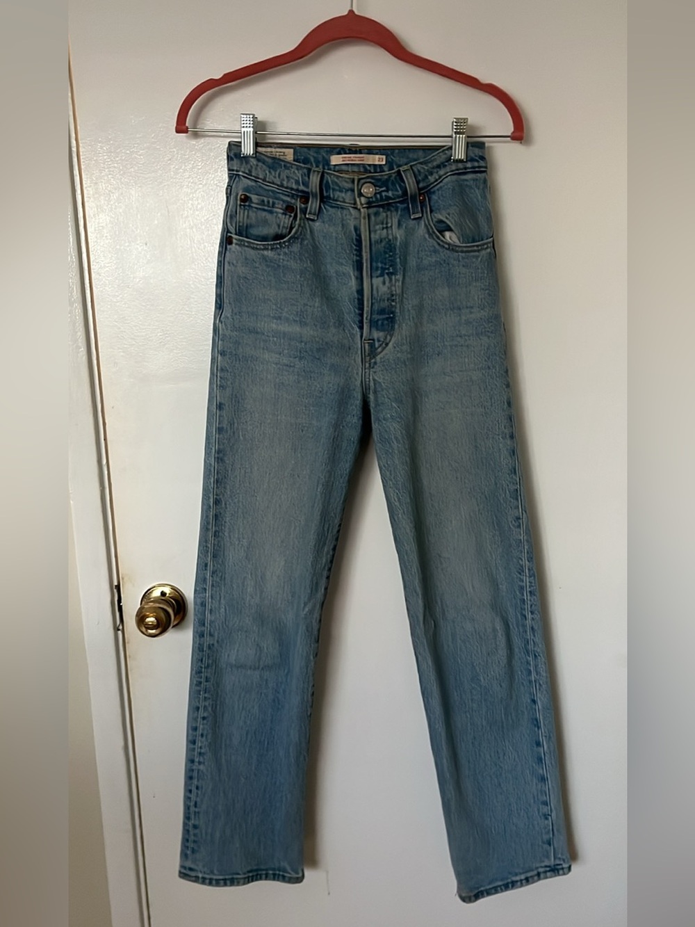 Levi's Ribcage Straight Ankle Jeans